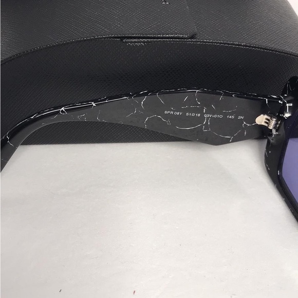 Authentic- New - PRADA Oversized Woman Sunglasses 0PR 08YS Havana Black/White - Picture 10 of 11